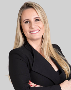 Flávia Bahia Martins (Coordenadora)